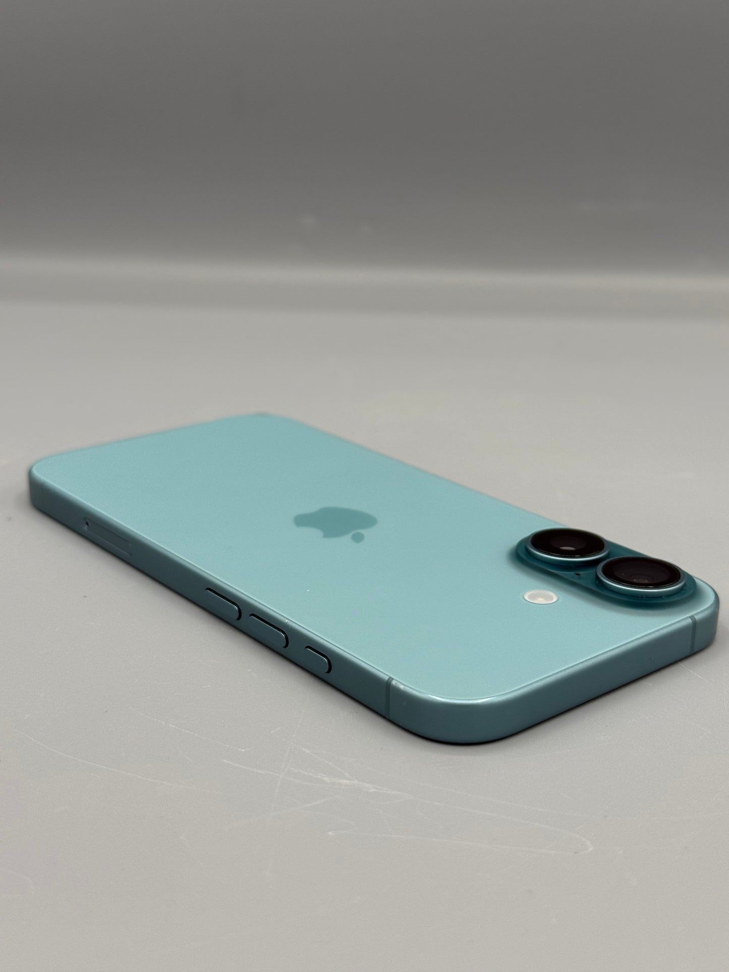 iPhone 16 | 128 GB | Baterie 100% | 114 Cicluri | Teal