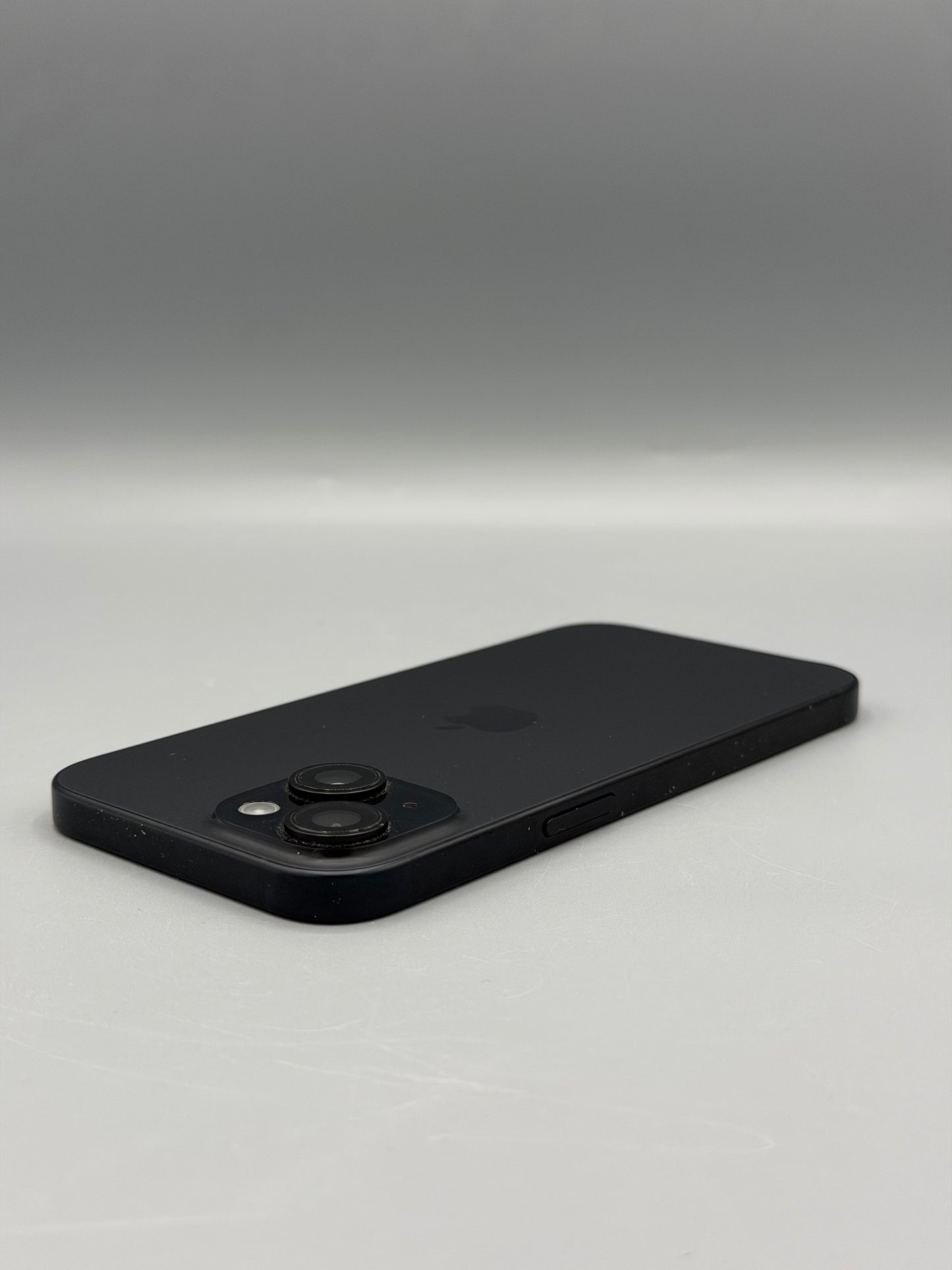 iPhone 15, 128 GB, Baterie 88%, 815 Cicluri,  Negru