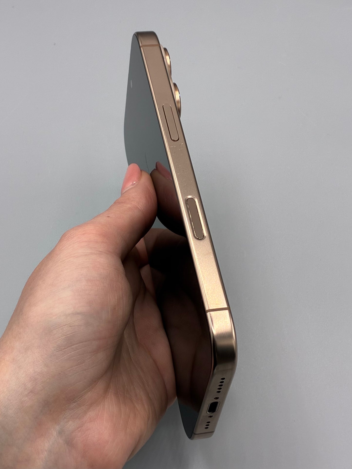 iPhone 16 Pro, 128 GB, Baterie 91%, 565 Cicluri