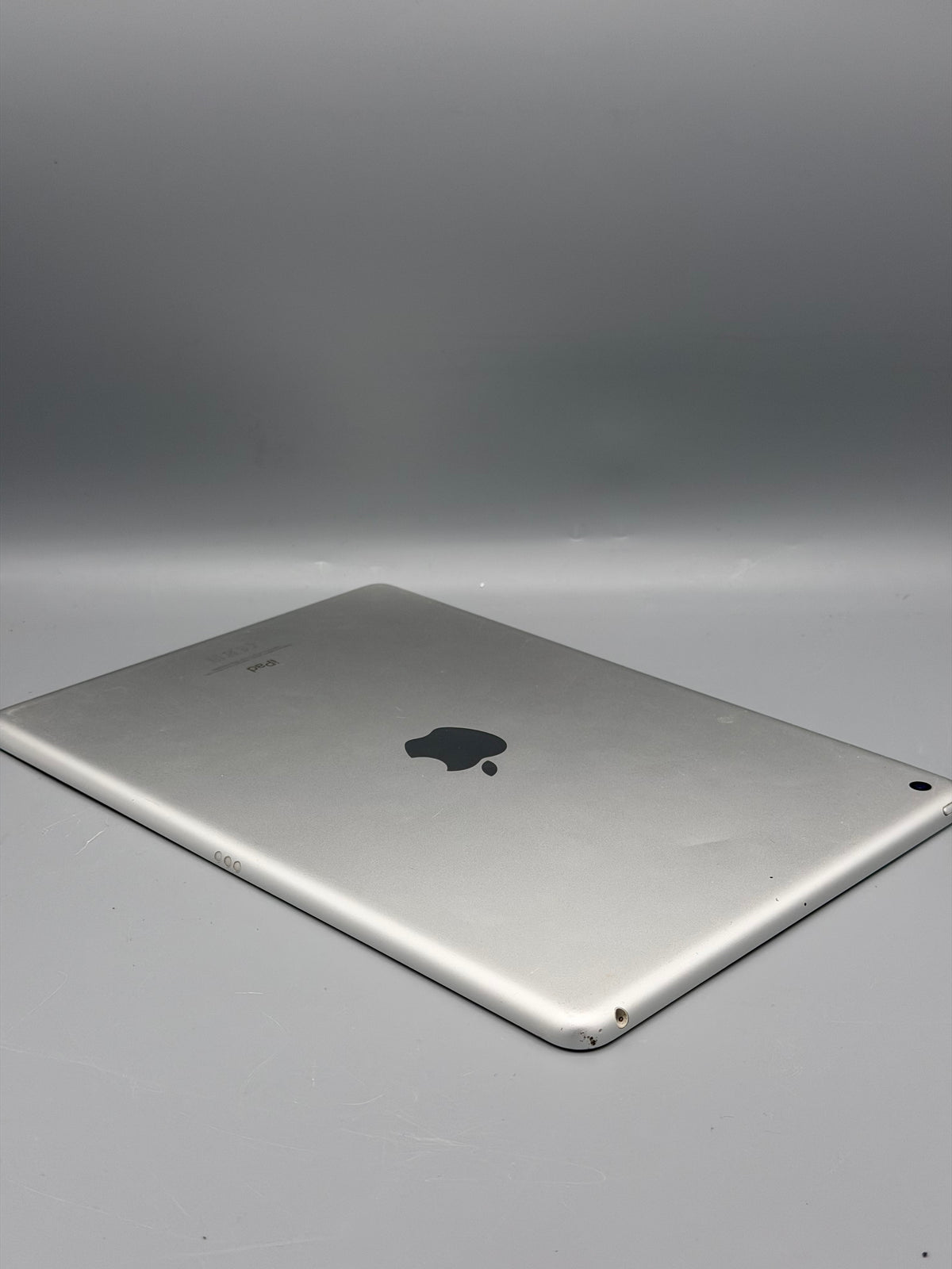 iPad Gen 9, 64 GB, Baterie 94%, 134 Cicluri, Wi-Fi, Silver
