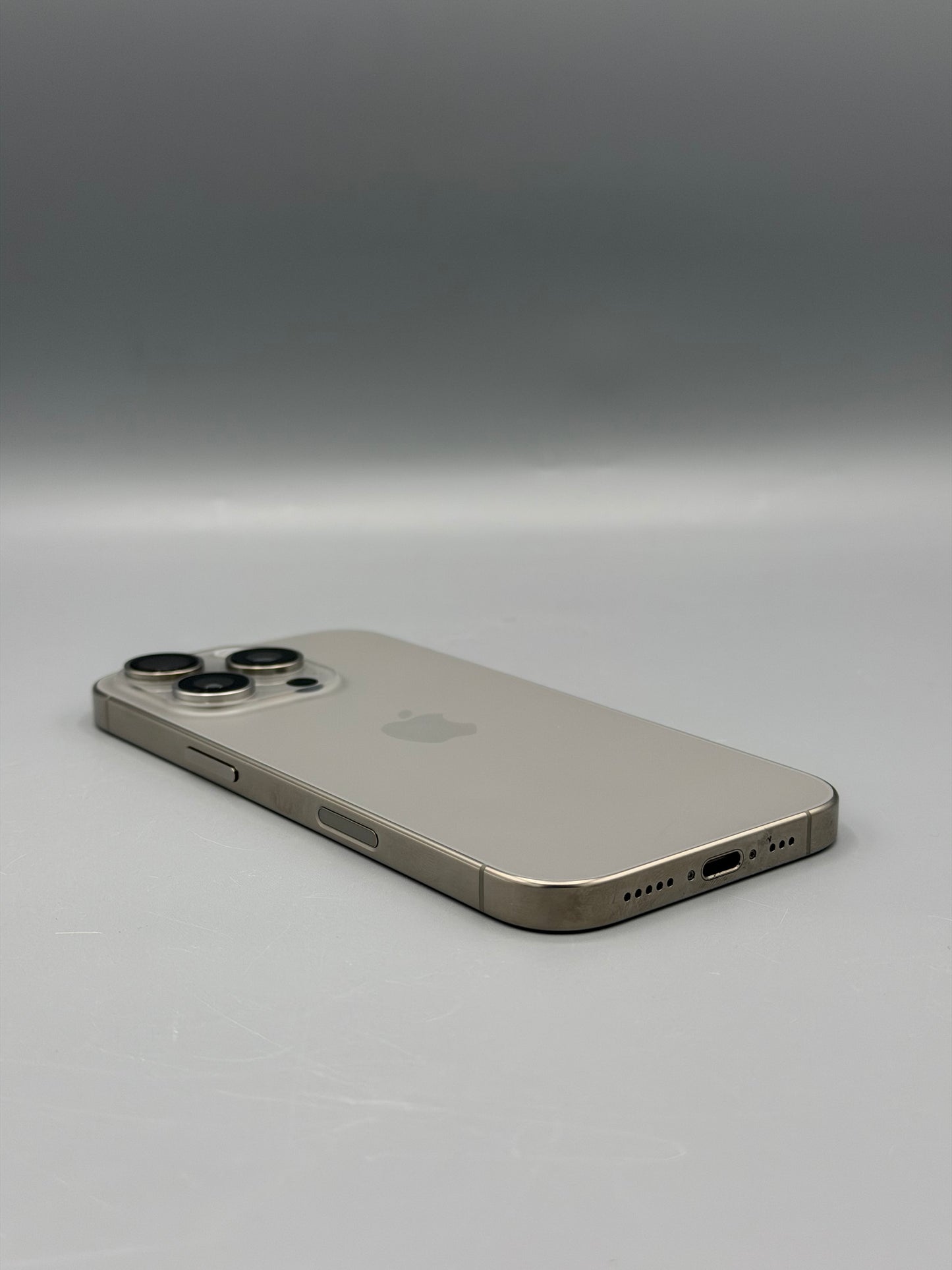 iPhone 16 Pro, 128 GB , Baterie 92%, 373 Cicluri, Natural Titanium