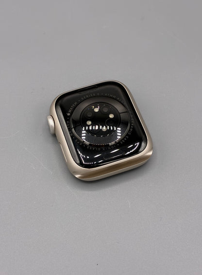 Apple Watch 8 2022 (GPS), 41MM, Baterie 88%, Starlight