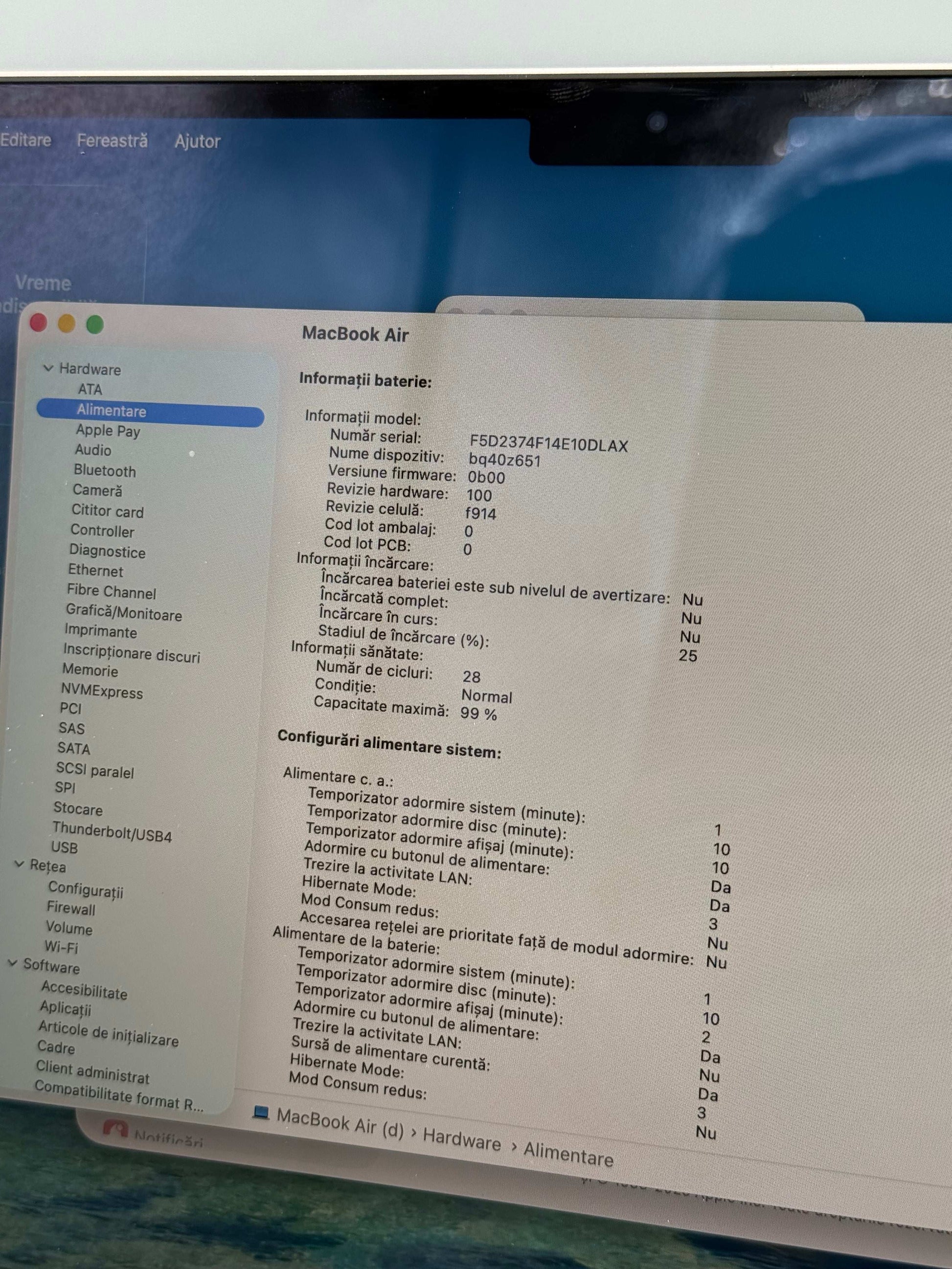 Macbook Air 13,3" | Procesor M2 | 8 GB RAM | 250 GB SSD | 28 Cicluri