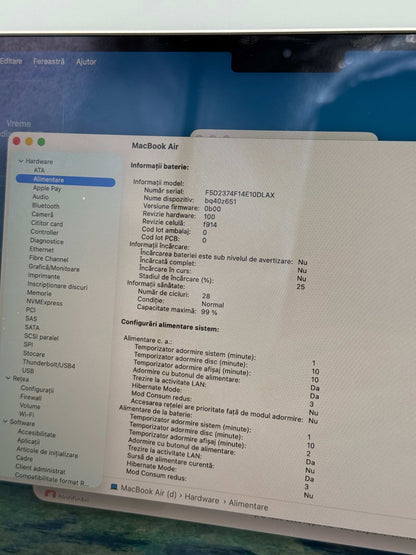 Macbook Air 13,3" | Procesor M2 | 8 GB RAM | 250 GB SSD | 28 Cicluri