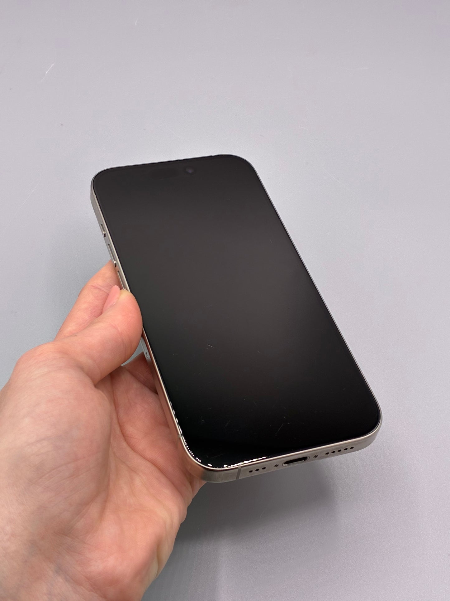 iPhone 15 Pro, 128 GB, Baterie 100%, Natural Titanium