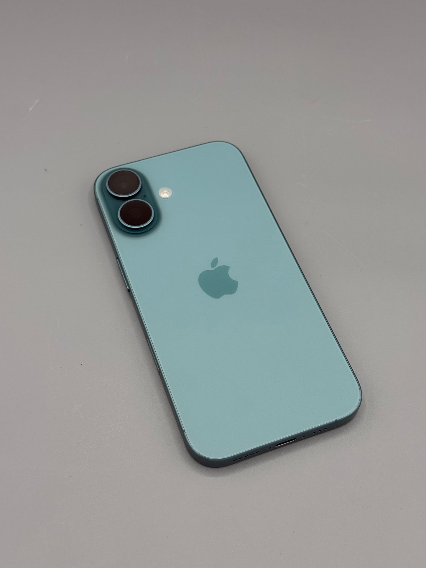 iPhone 16 | 128 GB | Baterie 100% | 114 Cicluri | Teal