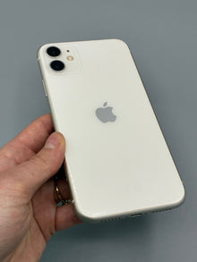 iPhone 11, 64 GB, Baterie 100%, White
