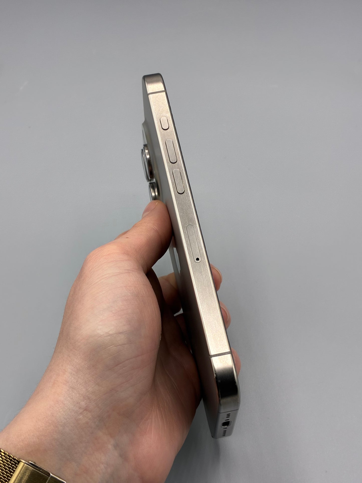 iPhone 15 Pro, 128 GB, Baterie 88%, 667 Cicluri, Natural Titanium