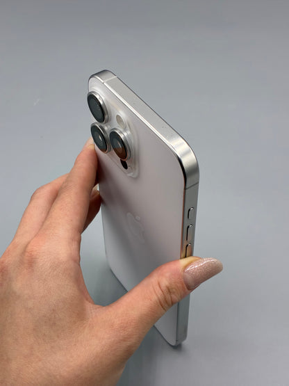 iPhone 16 Pro Max, 256 GB, Baterie 90%, White Titanium