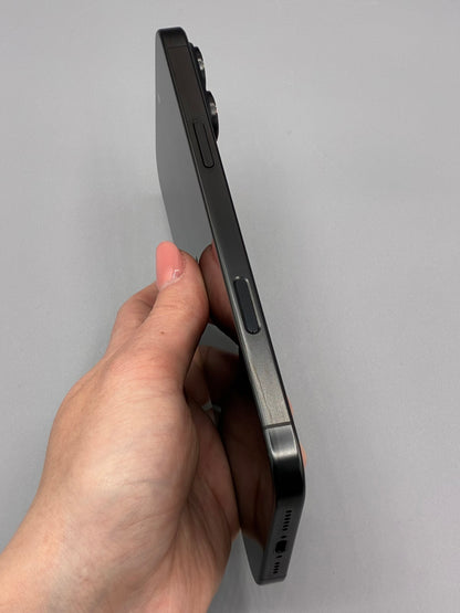 iPhone 16 Pro Max, 256 GB, Baterie 94%, Black Titanium