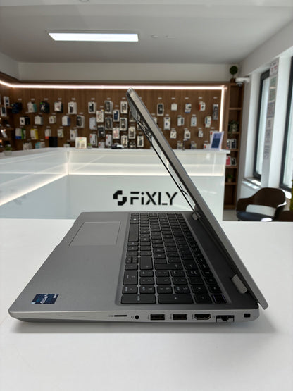 Laptop Dell Latitude 5531 | i7-12880H GEN 12 | 32 GB | 1TB SSD | Windows 11 | Display 15.6 inch Full HD | Incărcător Original