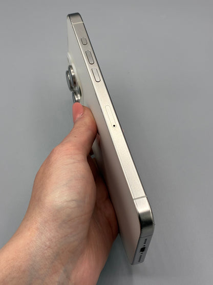 iPhone 15 Pro Max, 256 GB, Baterie 100%, Spate fisurat,  White Titanium