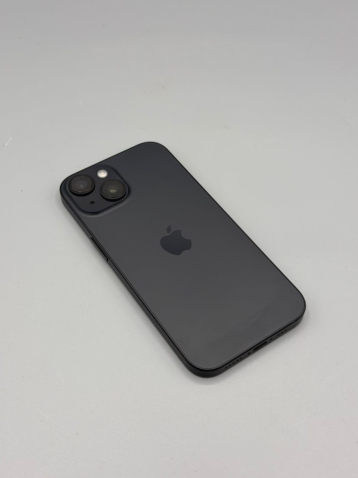 iPhone 15, 128 GB, Baterie 100%, 0 Cicluri, Negru