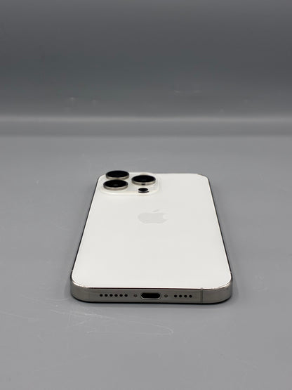 iPhone 15 Pro Max, 256GB, Fisurat colt, Baterie 100%, White