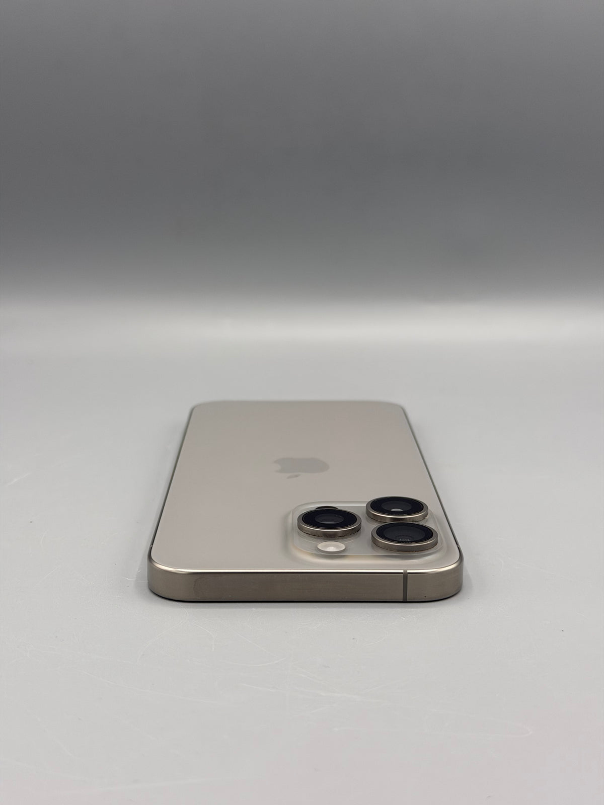iPhone 15 Pro Max, 256 GB, Baterie 94% , 294 Cicluri, Natural Titanium