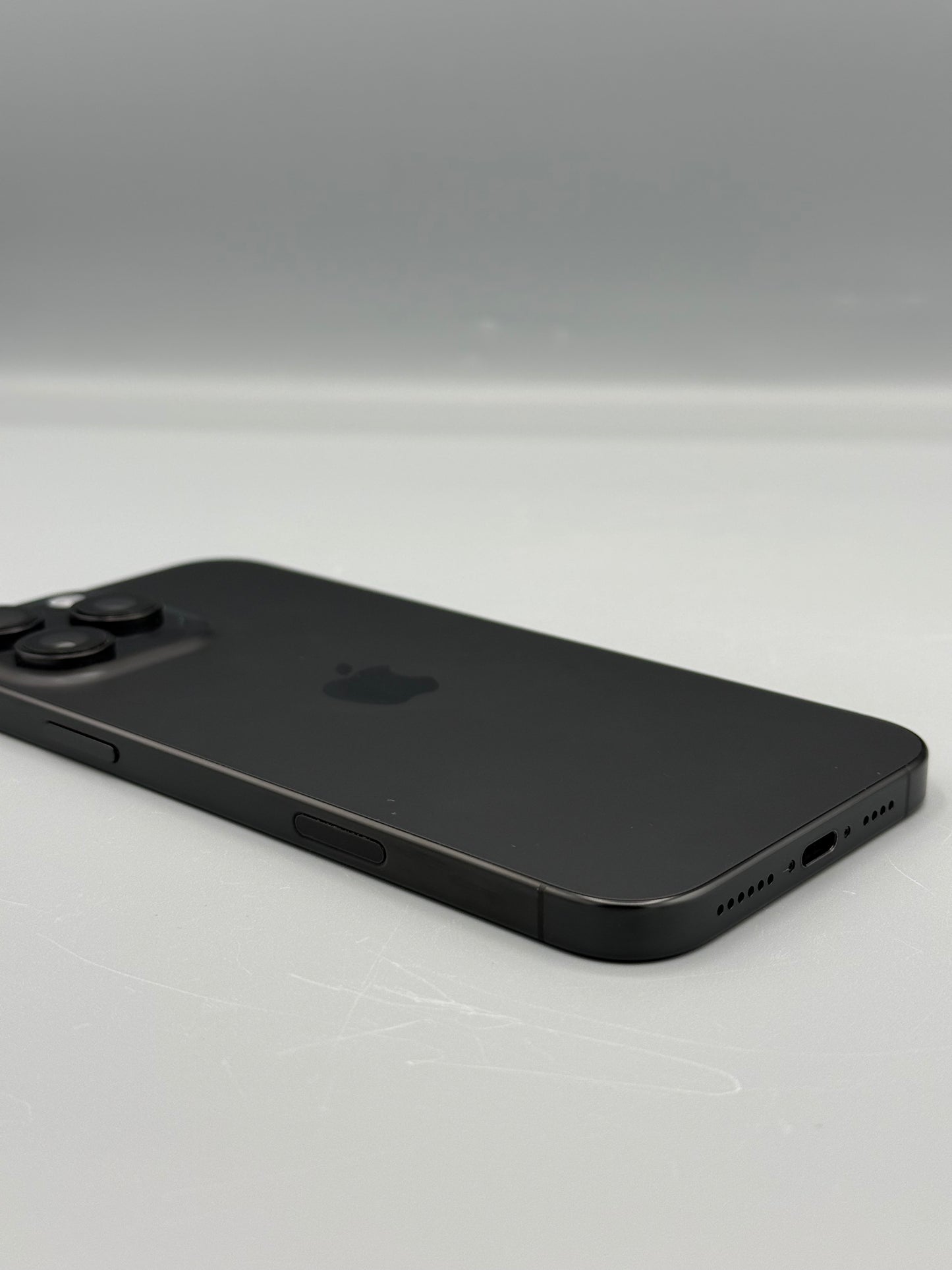 iPhone 16 Pro Max, 1 TB, Baterie 100%, 0 Cicluri, Black Titanium