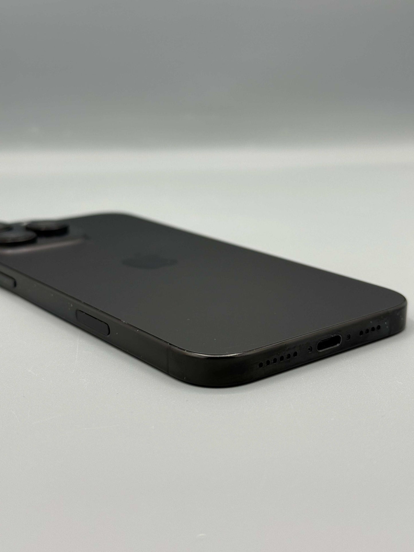 iPhone 16 Pro Max, 256 GB, Baterie 100%, 202 Cicluri, Black Titanium