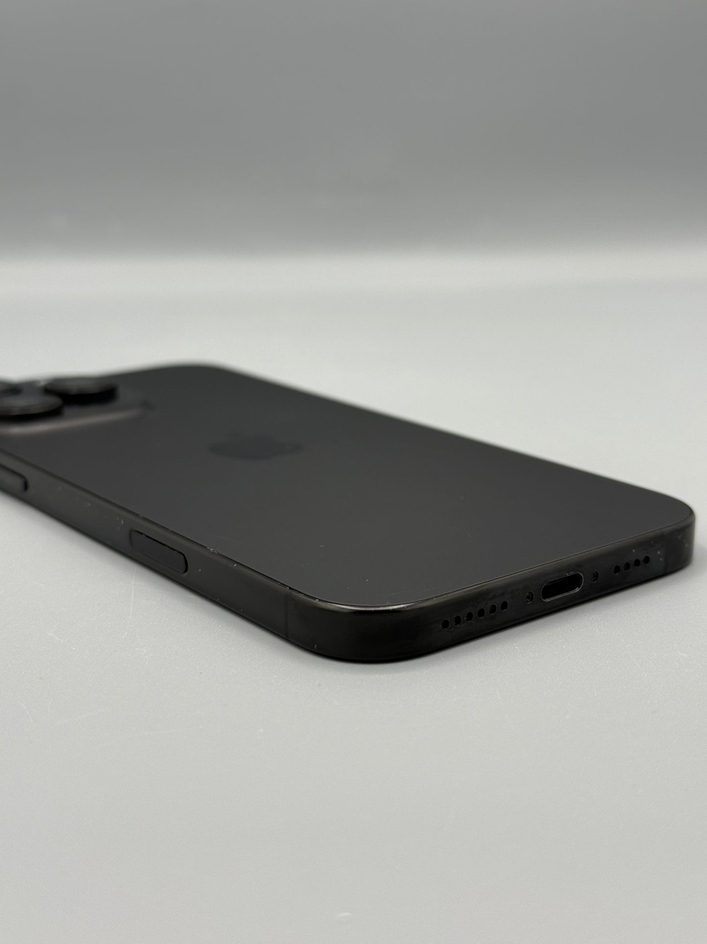 iPhone 16 Pro Max, 256 GB, Baterie 100%, 202 Cicluri, Black Titanium