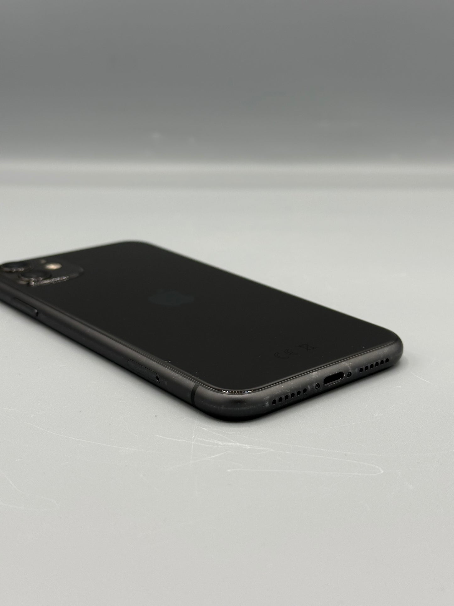 iPhone 11 ,64 GB, Baterie 100%, 0 Cicluri, Black