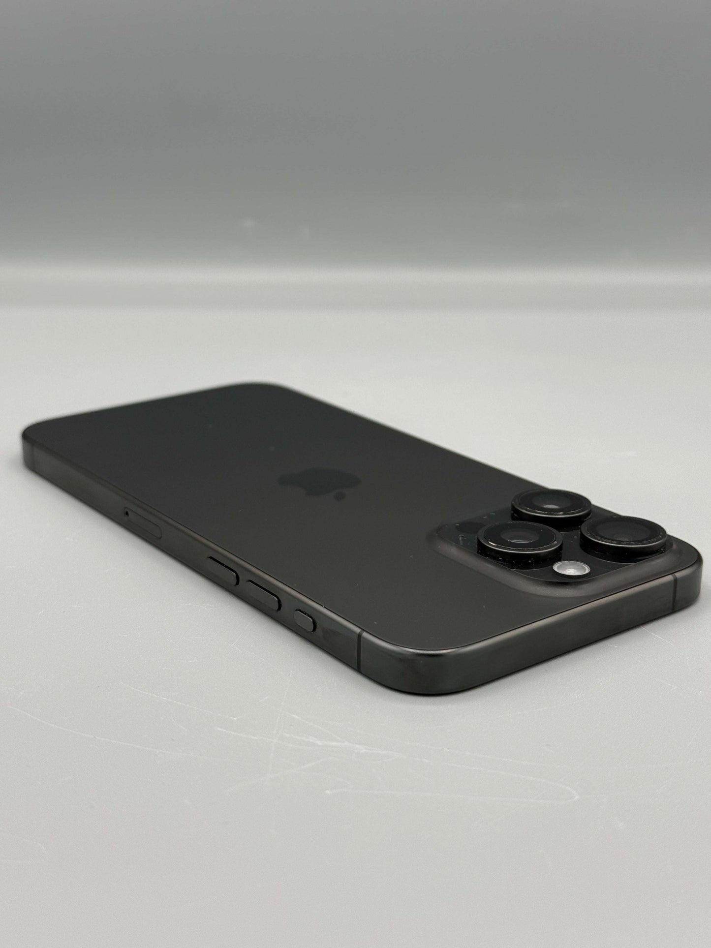 iPhone 15 Pro Max ,256 GB, Baterie 89%, 608 Cicluri, Black Titanium