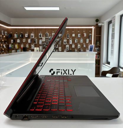 Laptop Asus TUF Gaming FX504GD, i5-8300H, 8 GB RAM, 256 GB SSD, 15.6", Windows 11 Pro, fara incarcator