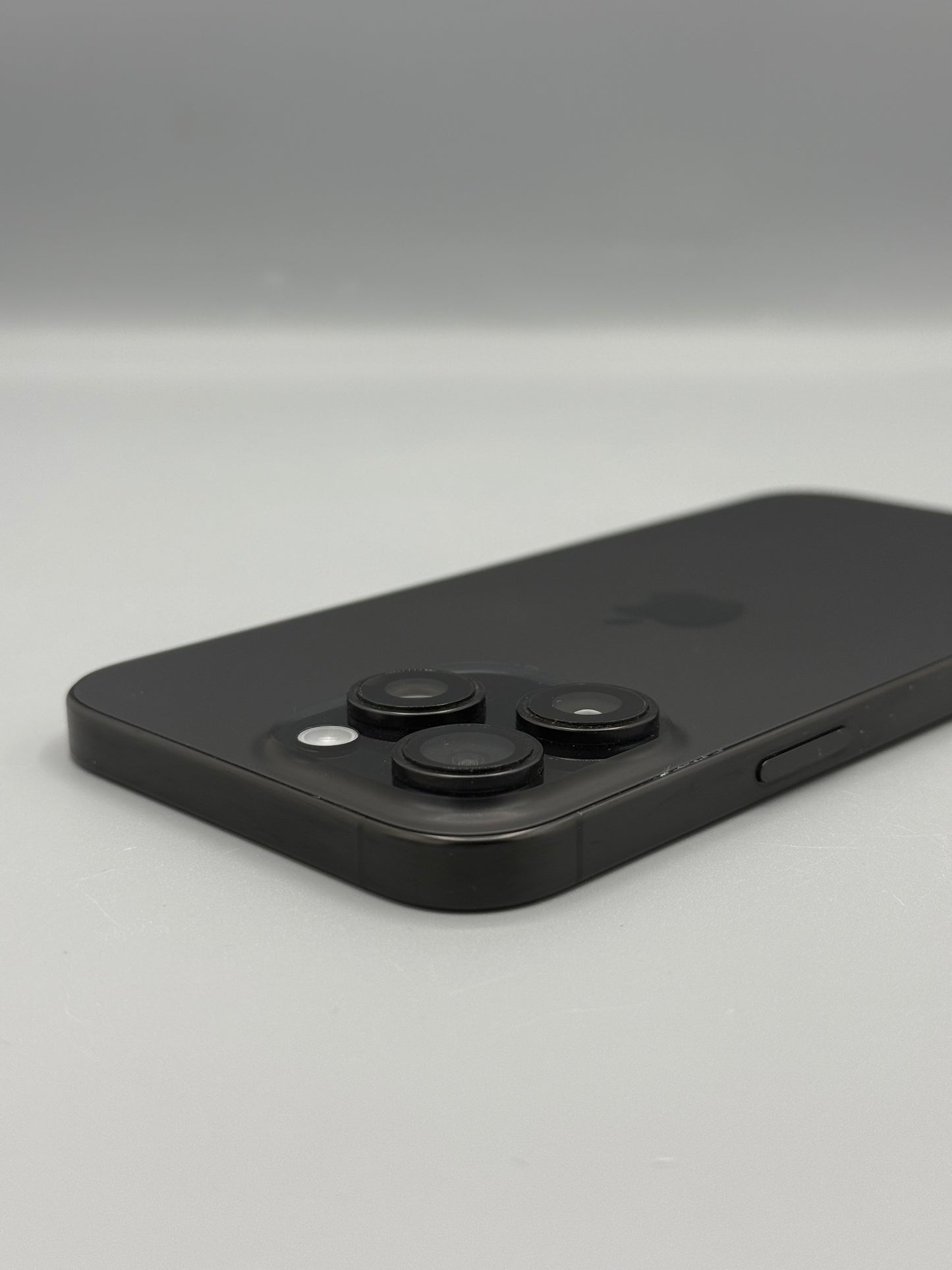 iPhone 16 Pro Max, 256 GB, Baterie 100%, 202 Cicluri, Black Titanium