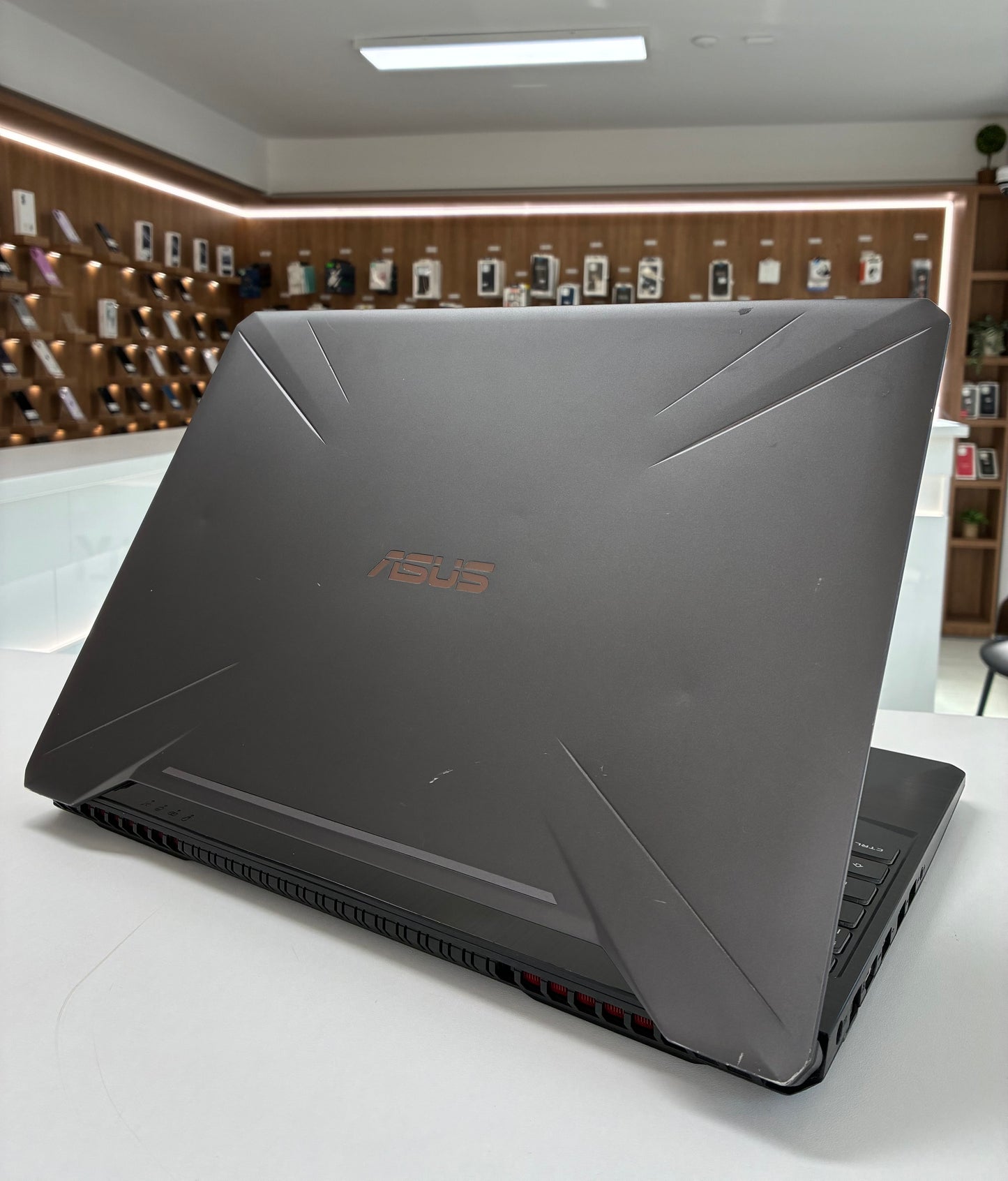 Laptop Asus TUF Gaming FX505DT, AMD Ryzen 5 3550H, 8 GB RAM, 512 GB SSD, 15.6", Windows 10 Pro, Incarcator