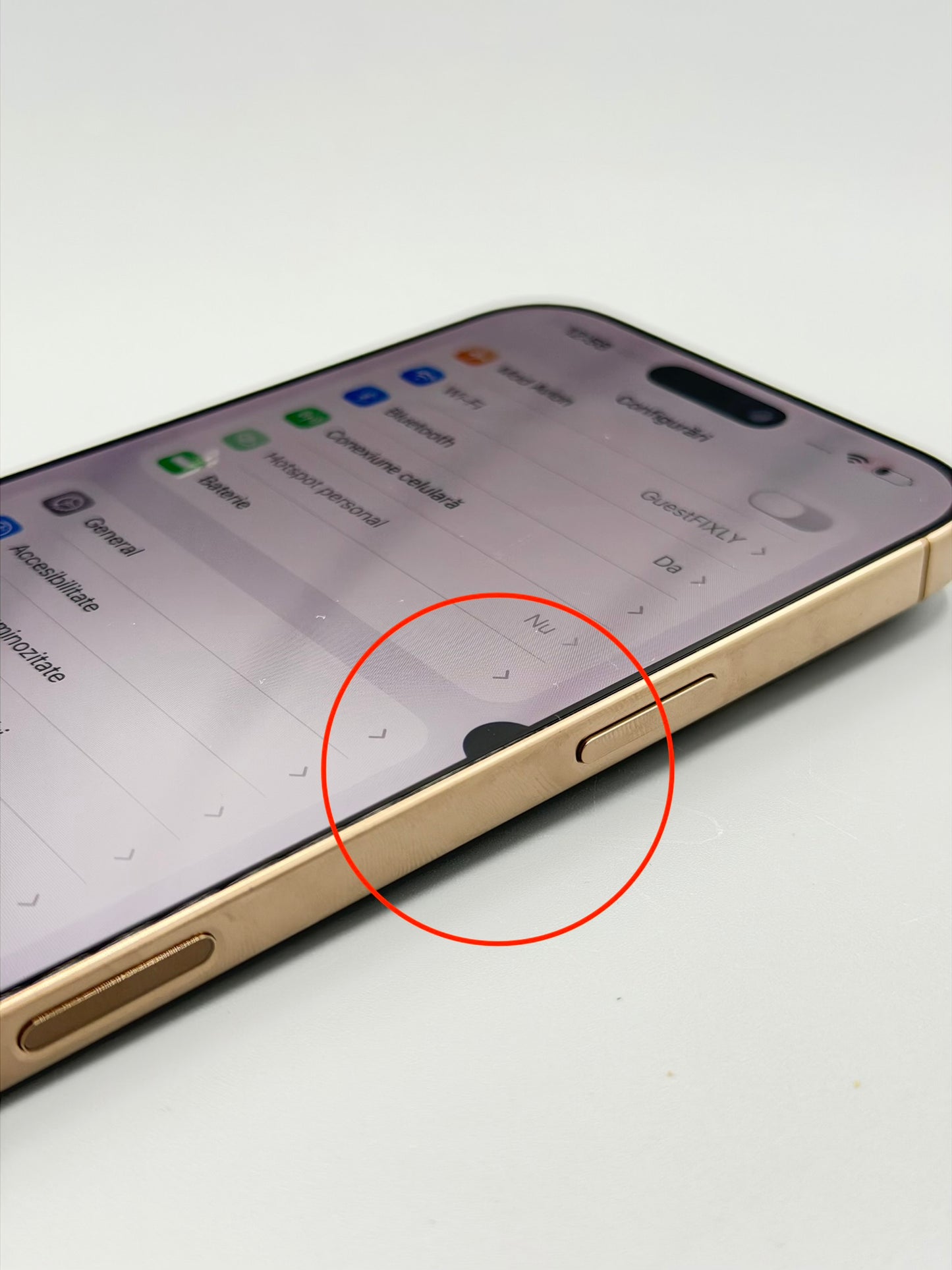 iPhone 16 Pro Max, 256 GB, Pata ecran , Baterie 86%, 728 Cicluri,  Desert Titanium