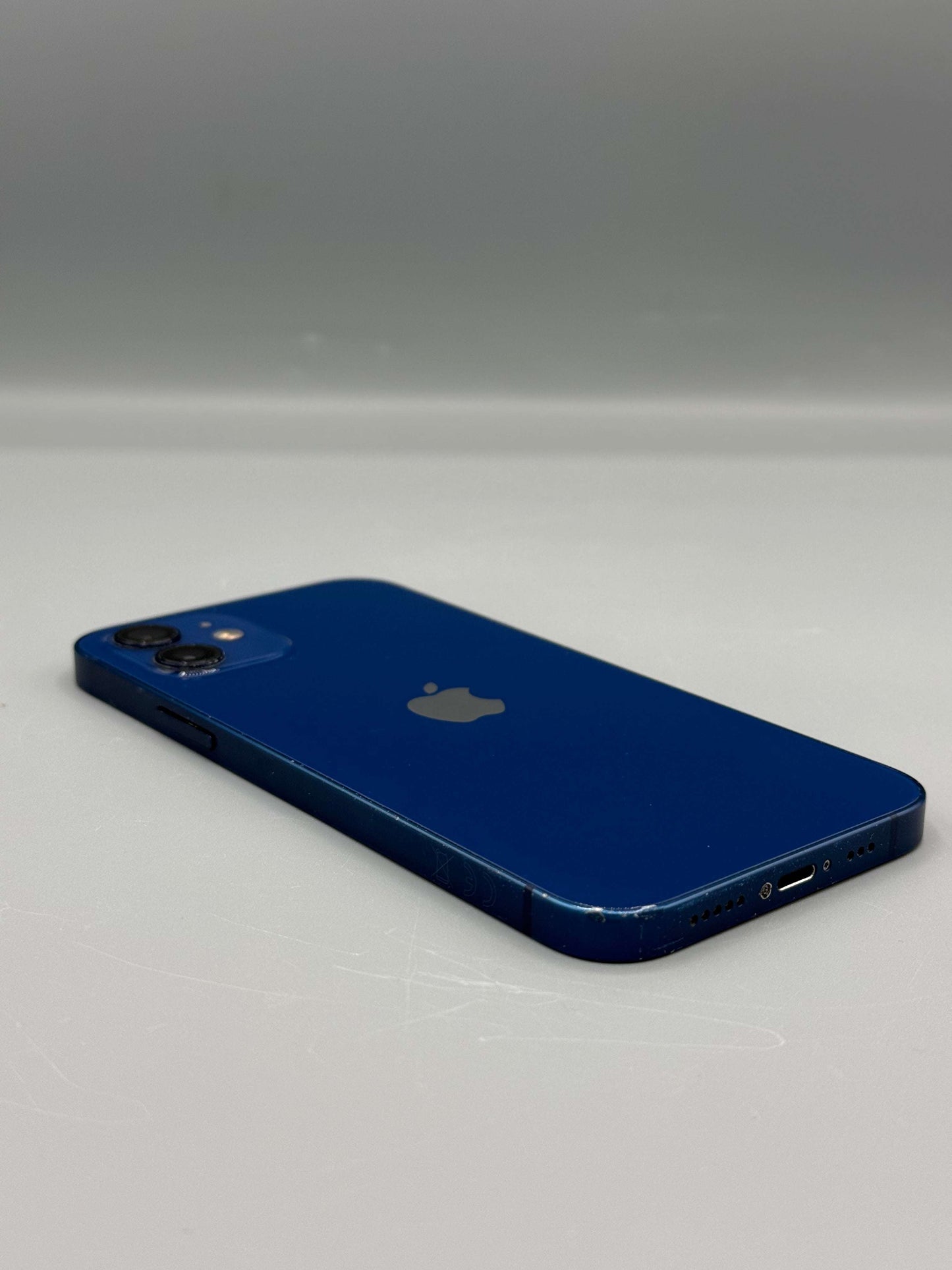 iPhone 12, 64 GB, Baterie 88%, Blue