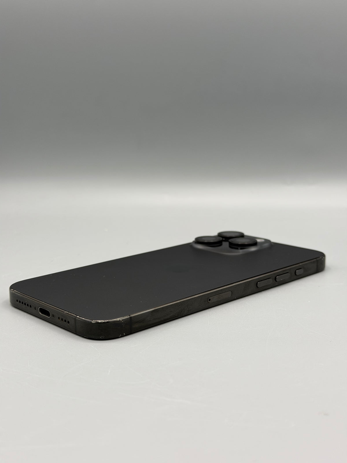 iPhone 15 Pro Max, 512 GB, Baterie 100% , 0 Cicluri, Black Titanium