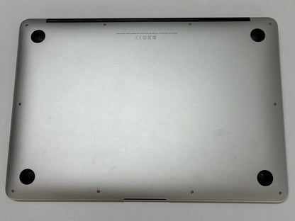 MacBook Air 13'' 2014, 4GB RAM, 128GB SSD, 227 Cicluri, Silver, Incarcator inclus