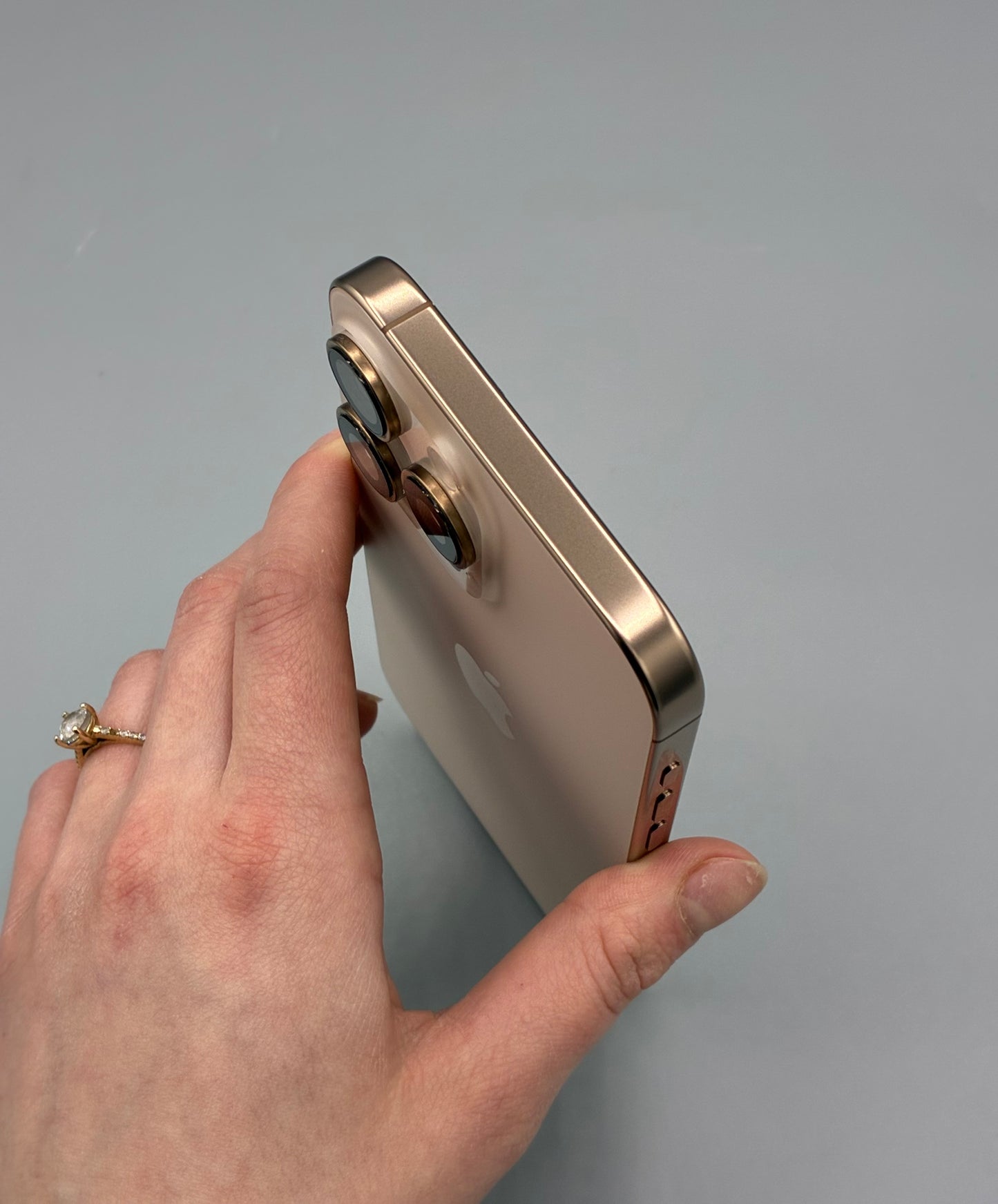 iPhone 16 Pro Max, 256 GB, Baterie 94%, Desert Titanium