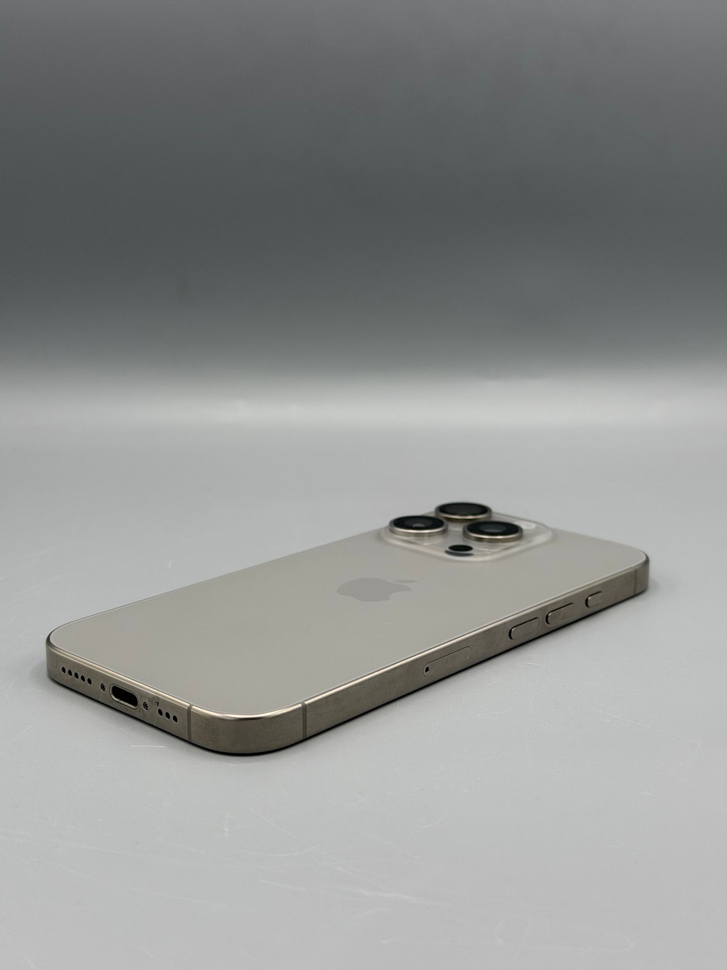 iPhone 16 Pro, 128 GB , Baterie 92%, 373 Cicluri, Natural Titanium