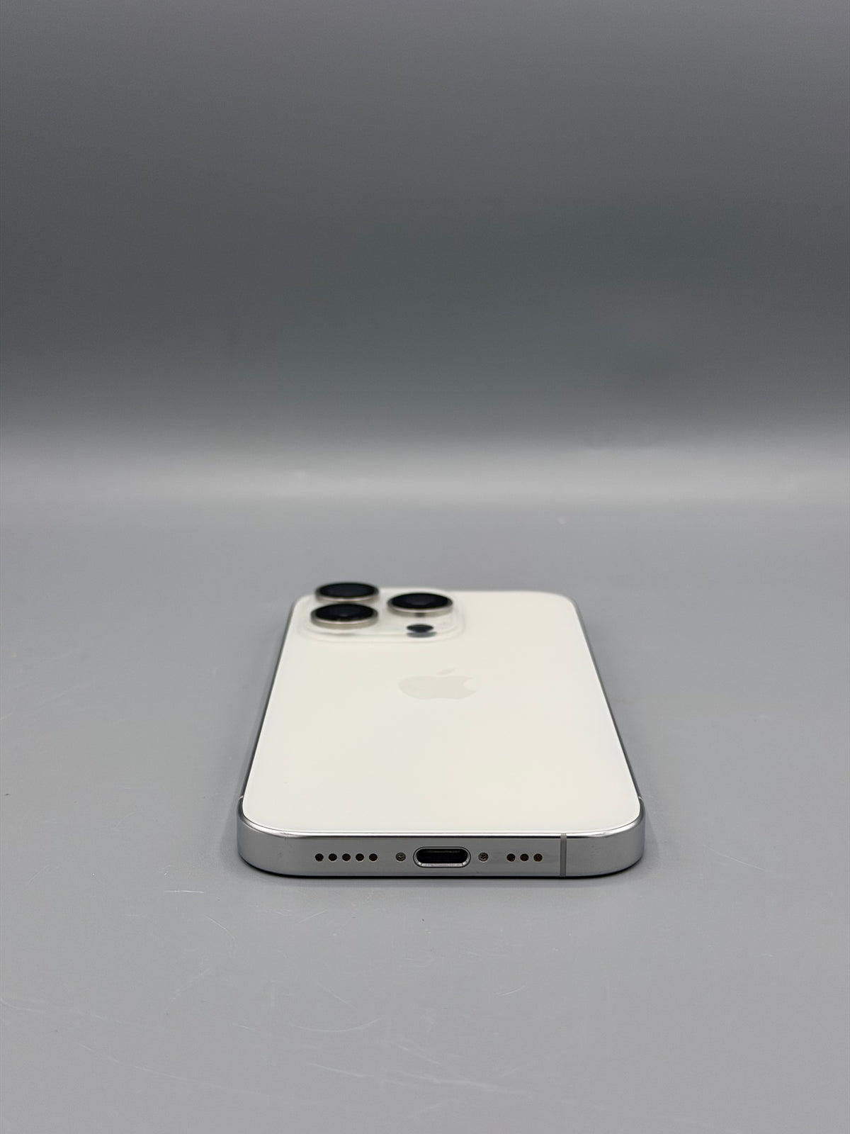 iPhone 16 Pro, 128 GB, Baterie 90%, 521 Cicluri, White Titanium