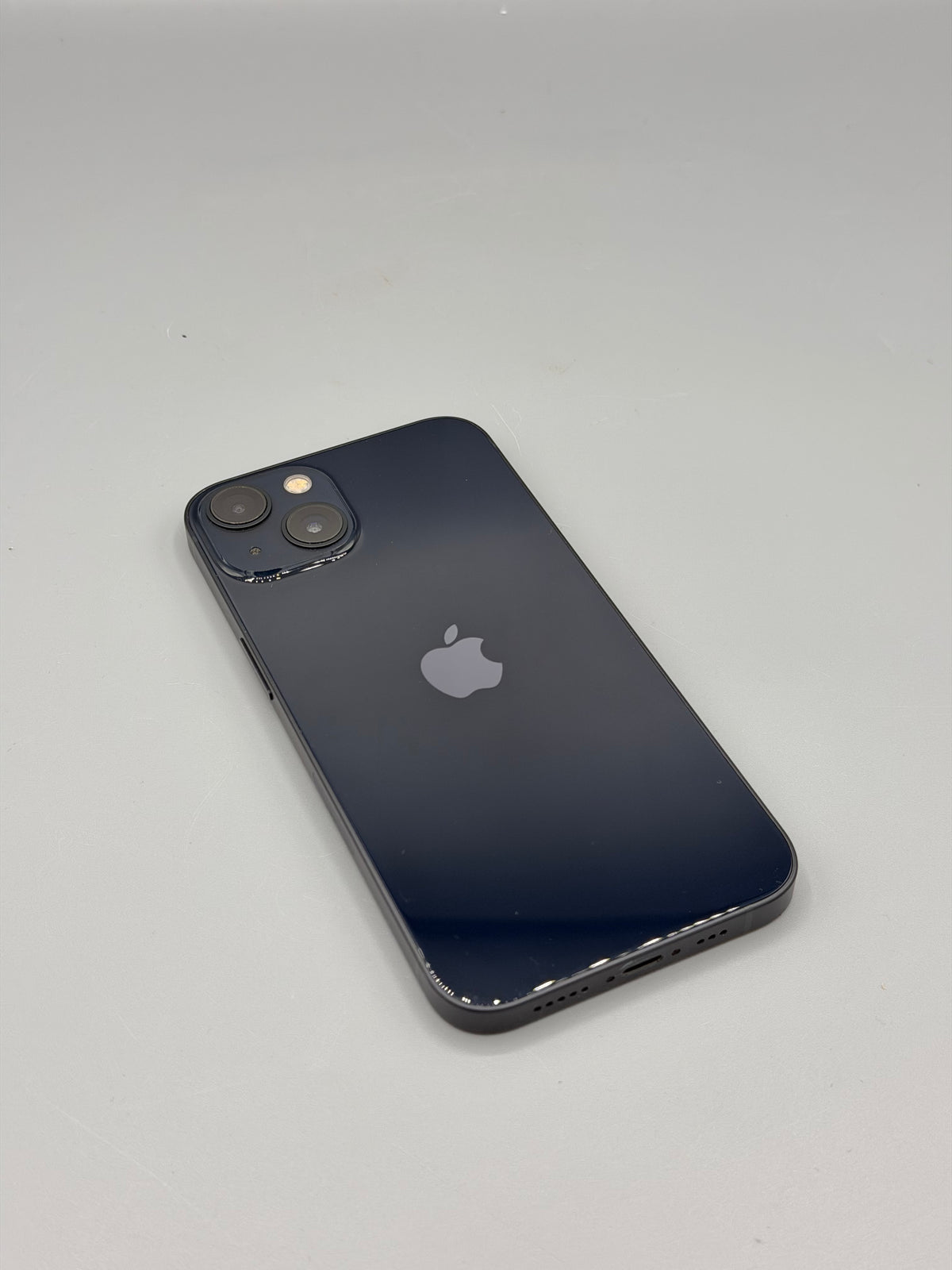 iPhone 13, 128 GB, Baterie 94%, Negru