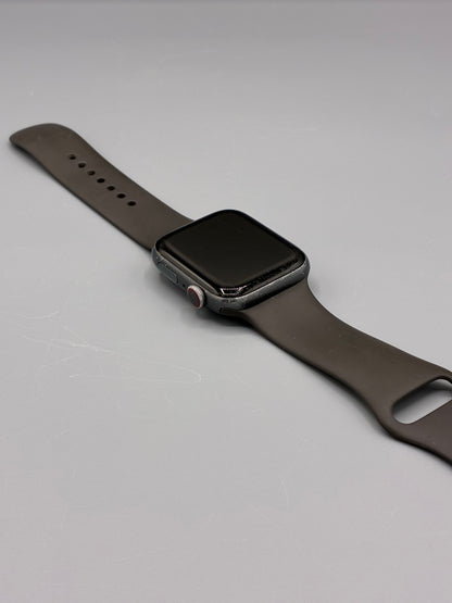 Apple Watch 4, GPS, Cellular, 44 MM, Baterie 65%, Negru