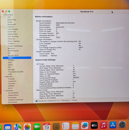Laptop Apple MacBook Pro 13.3" 2017, i5, 8 GB RAM, 512 GB SSD, 352 Cicluri