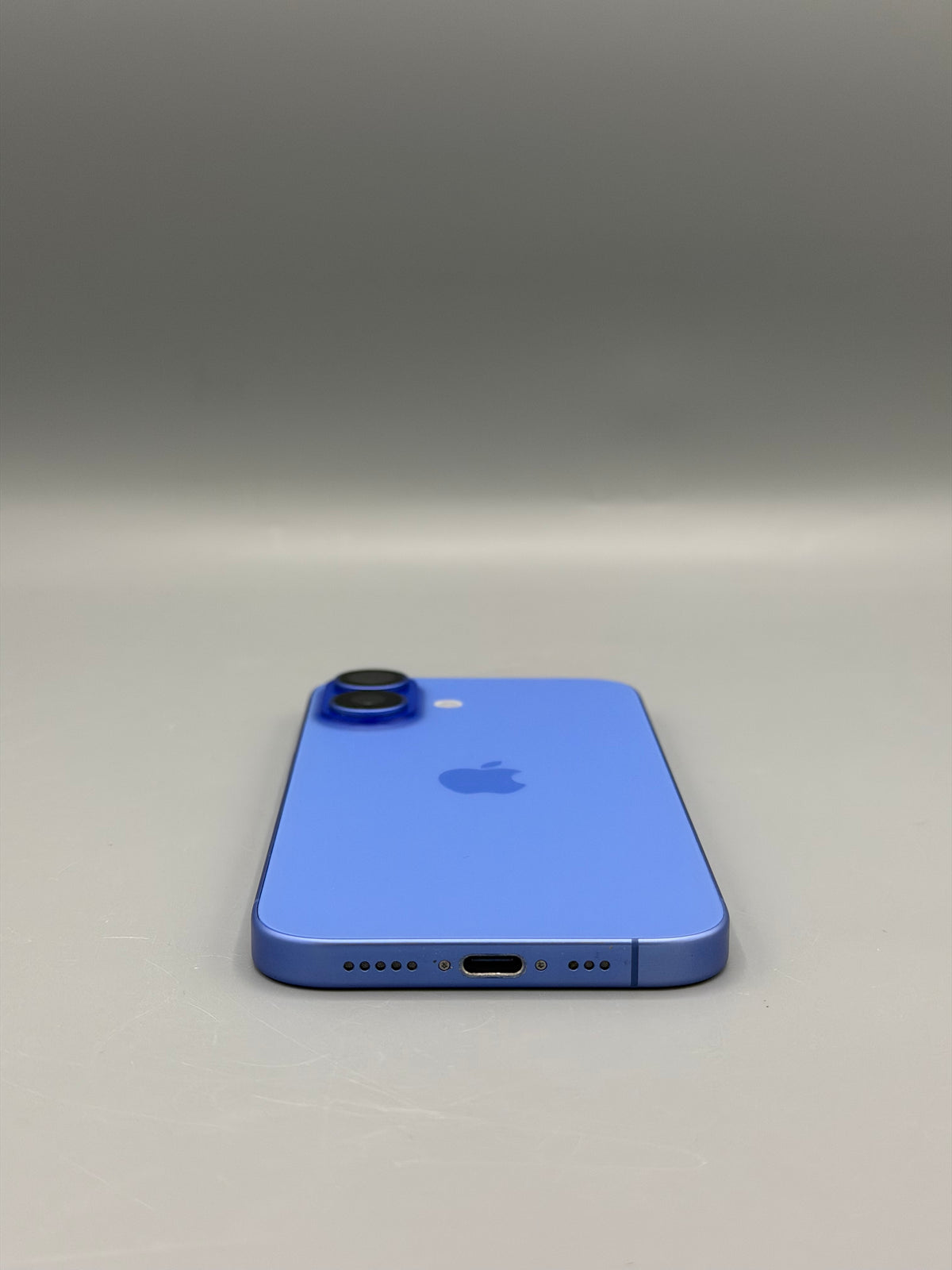 iPhone 16 , 128 GB, Baterie 100%, 98 Cicluri , Mov