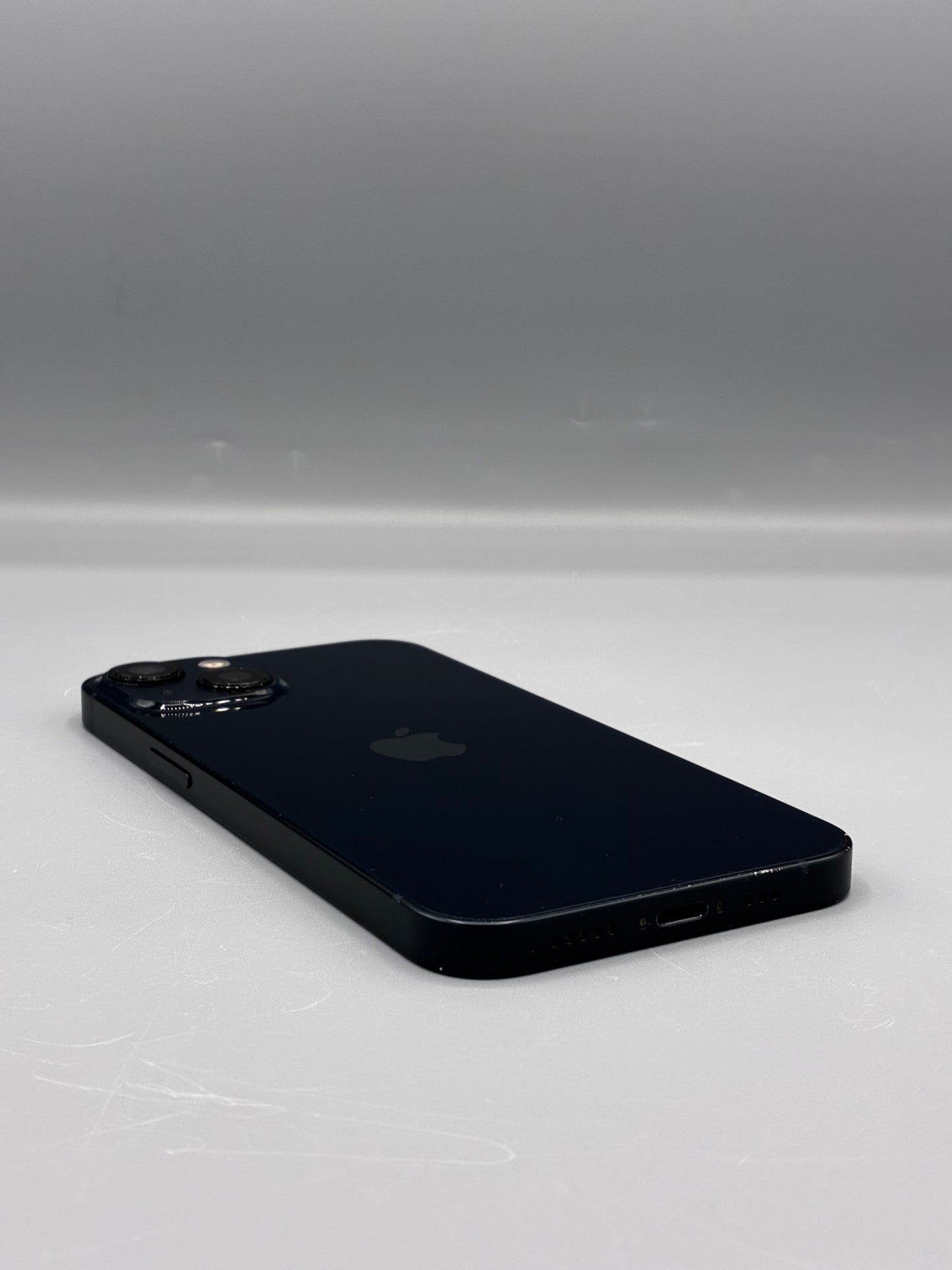 iPhone 13, 128GB, Baterie 100%, Midnight