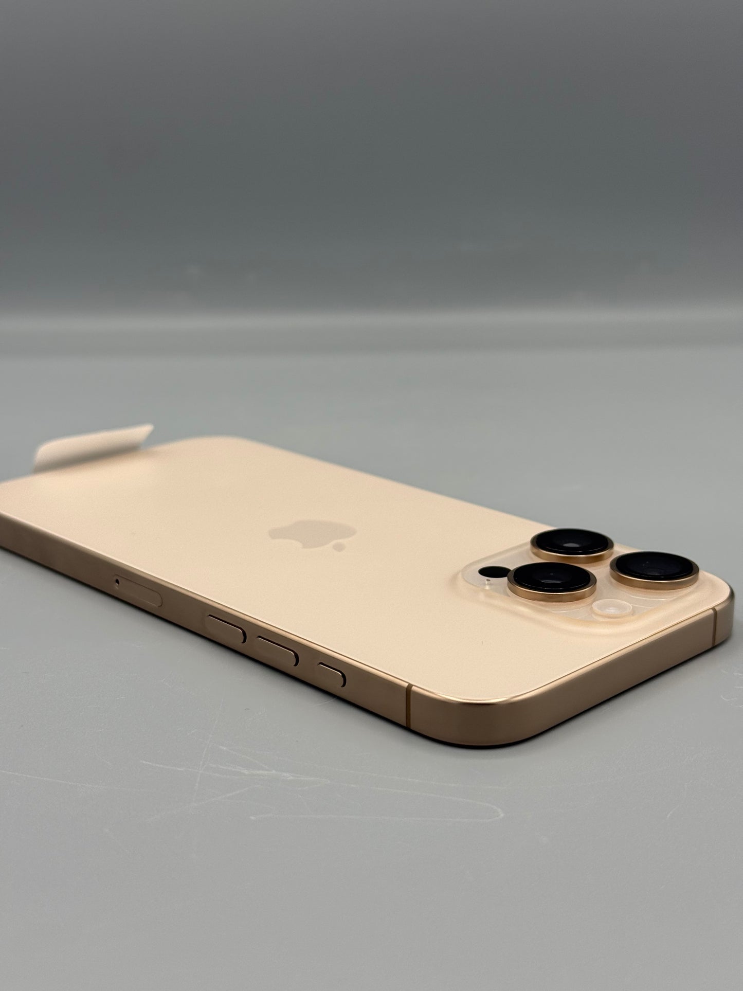 iPhone 16 Pro Max, 256 GB, Baterie 100%, 0 Cicluri, Desert Titanium