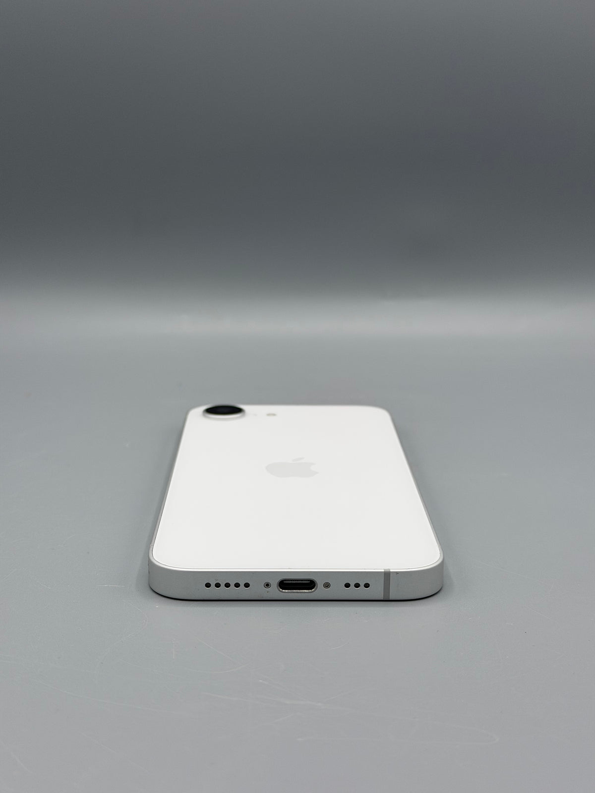 iPhone 16e, 128 GB, Baterie 90%,628 Cicluri,  Alb