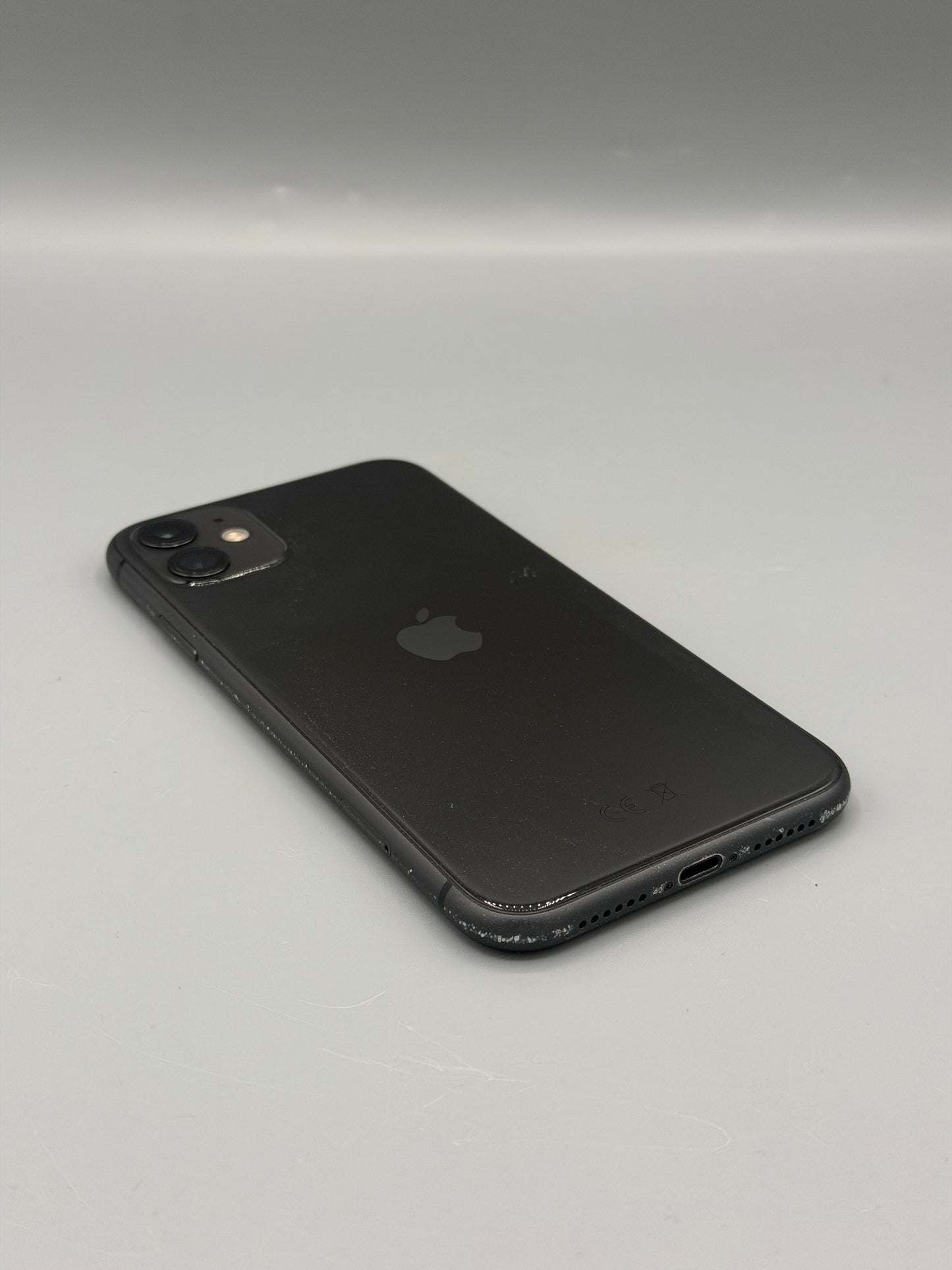 iPhone 11, 64 GB, Baterie 100%,Negru