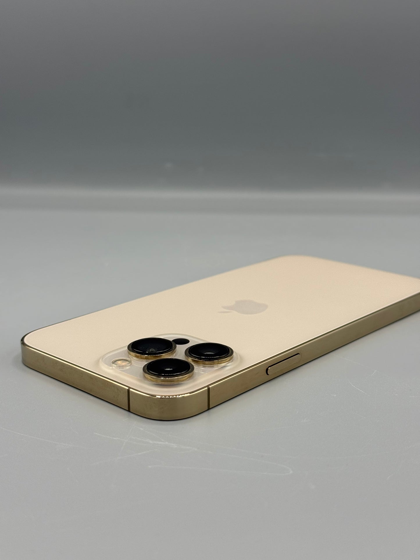 iPhone 13 Pro Max ,256 GB, Baterie 100%, 0 Cicluri, Gold