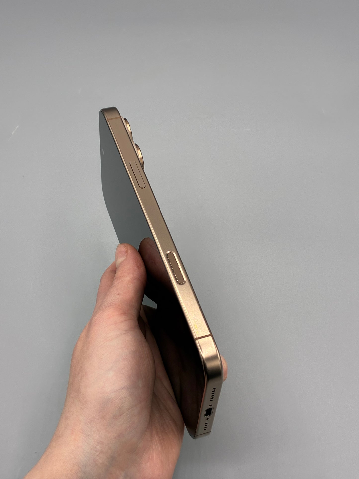 iPhone 16 Pro Max, 256 GB, Baterie 94%, Desert Titanium