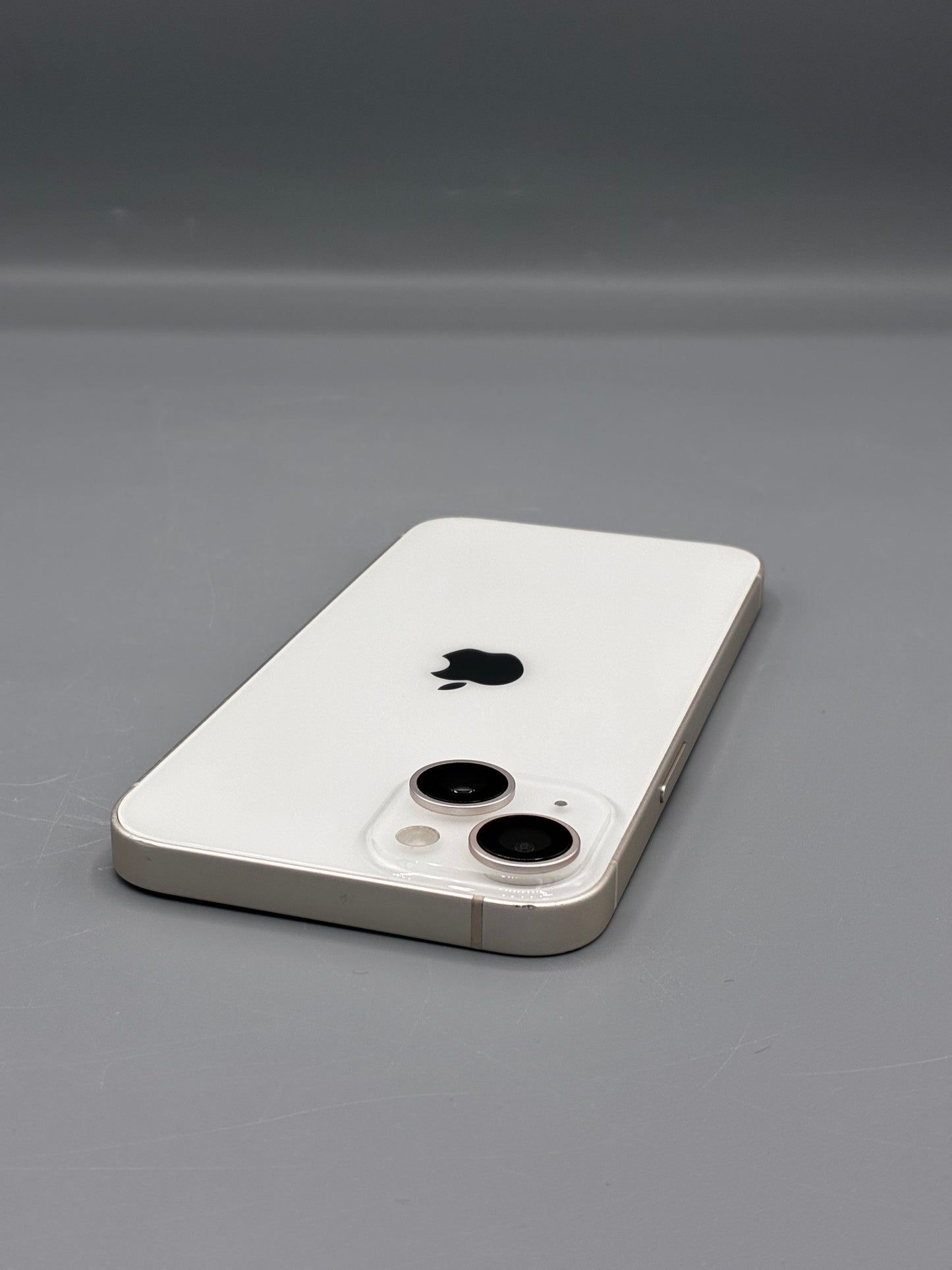 iPhone 14, 128 GB, Baterie 100%, Starlight