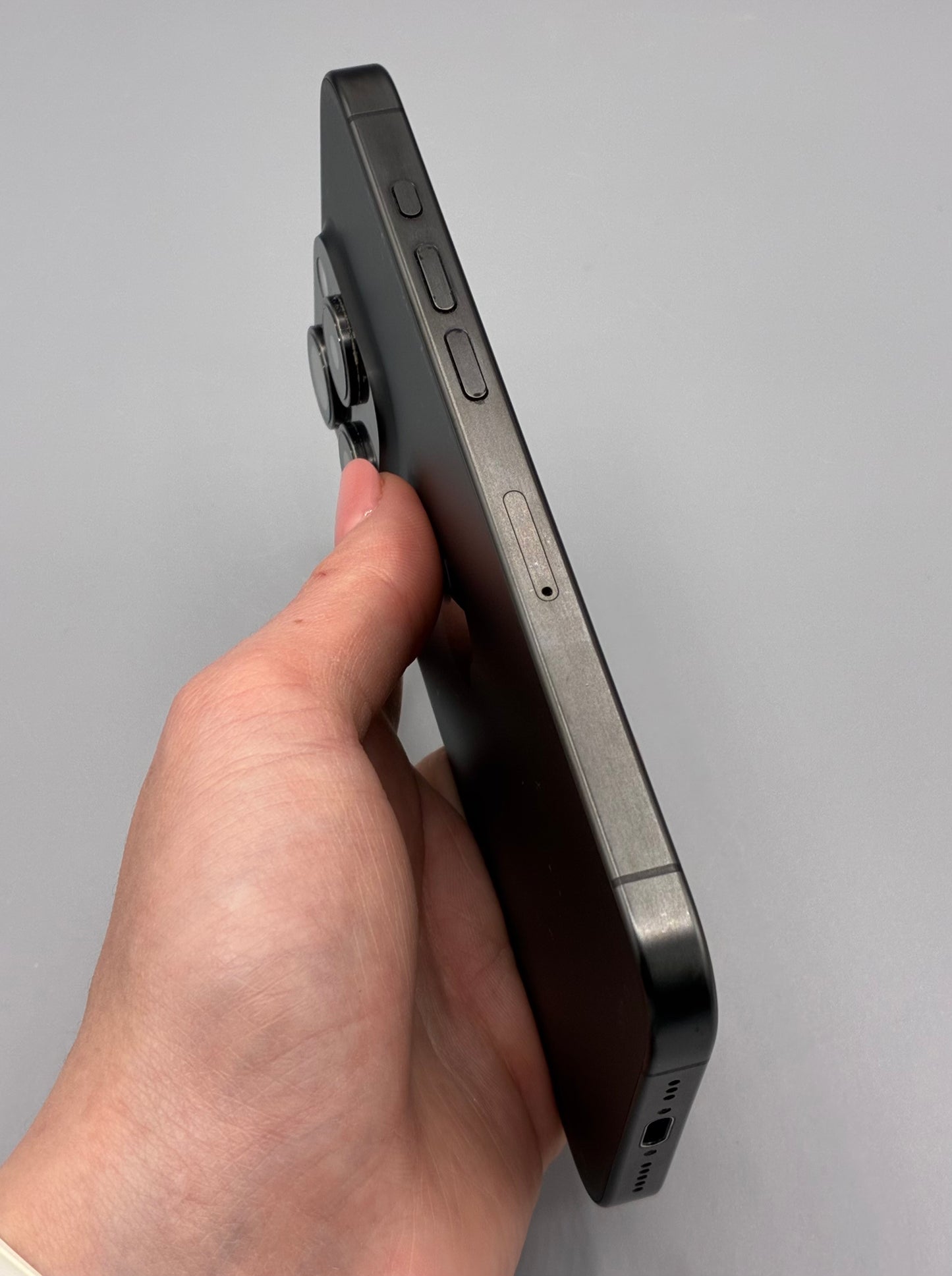 iPhone 15 Pro, 256 GB, Baterie 100%, Black Titanium
