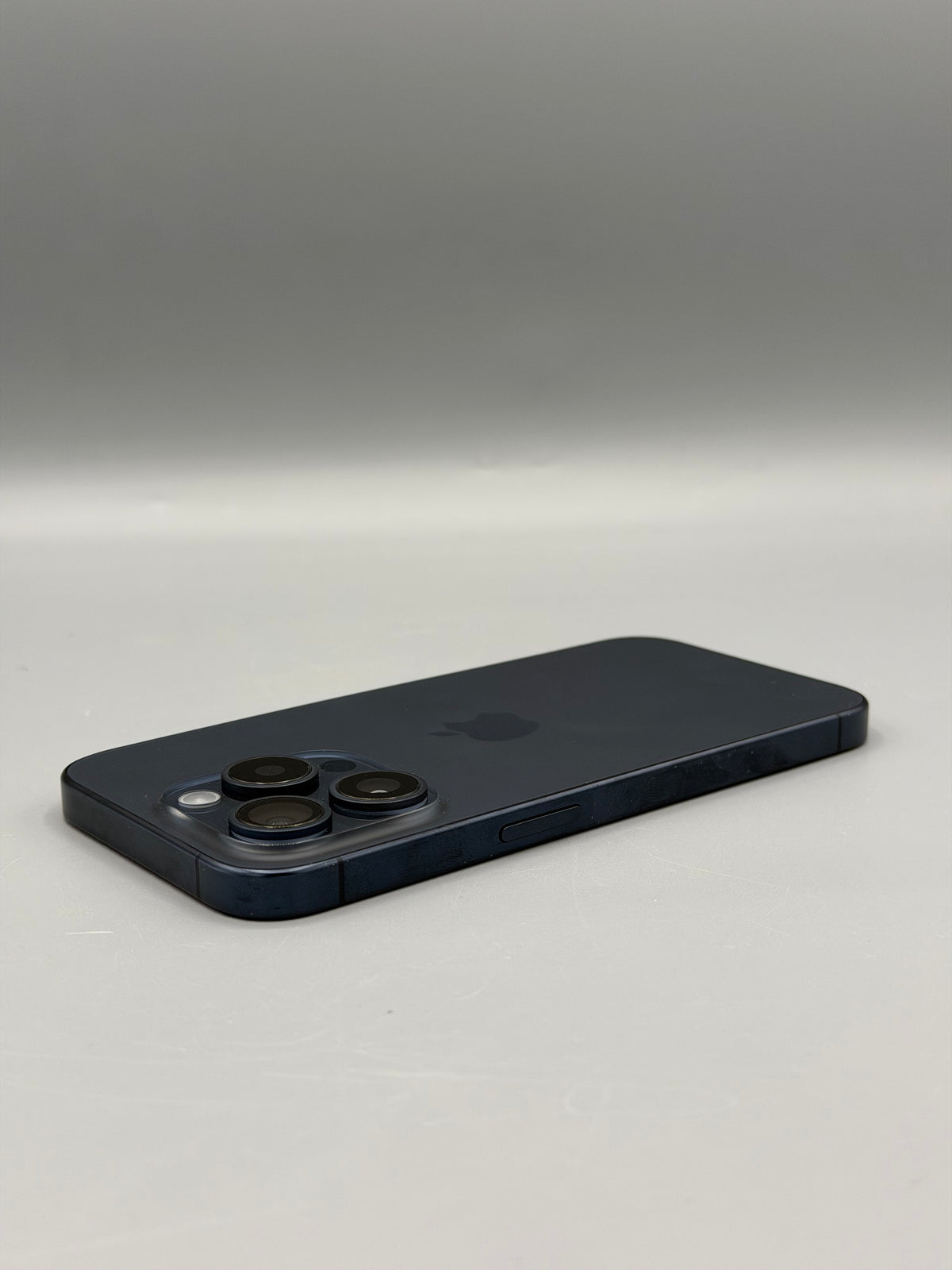 iPhone 15 Pro, 128 GB, Baterie 91% , 463 Cicluri, Blue Titanium