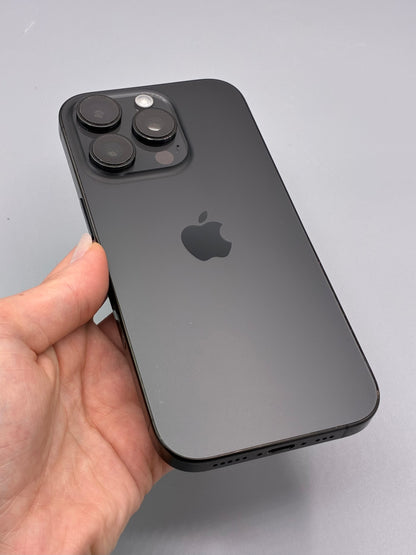iPhone 16 Pro, 128 GB, Baterie 89%, Black Titanium