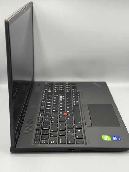 Laptop Lenovo ThinkPad P16v Gen 2 | Intel Core Ultra 7 | 1 TB SSD | 32 GB RAM | Nvidia RTX A1000 6GB | An 2024 | Second-Hand