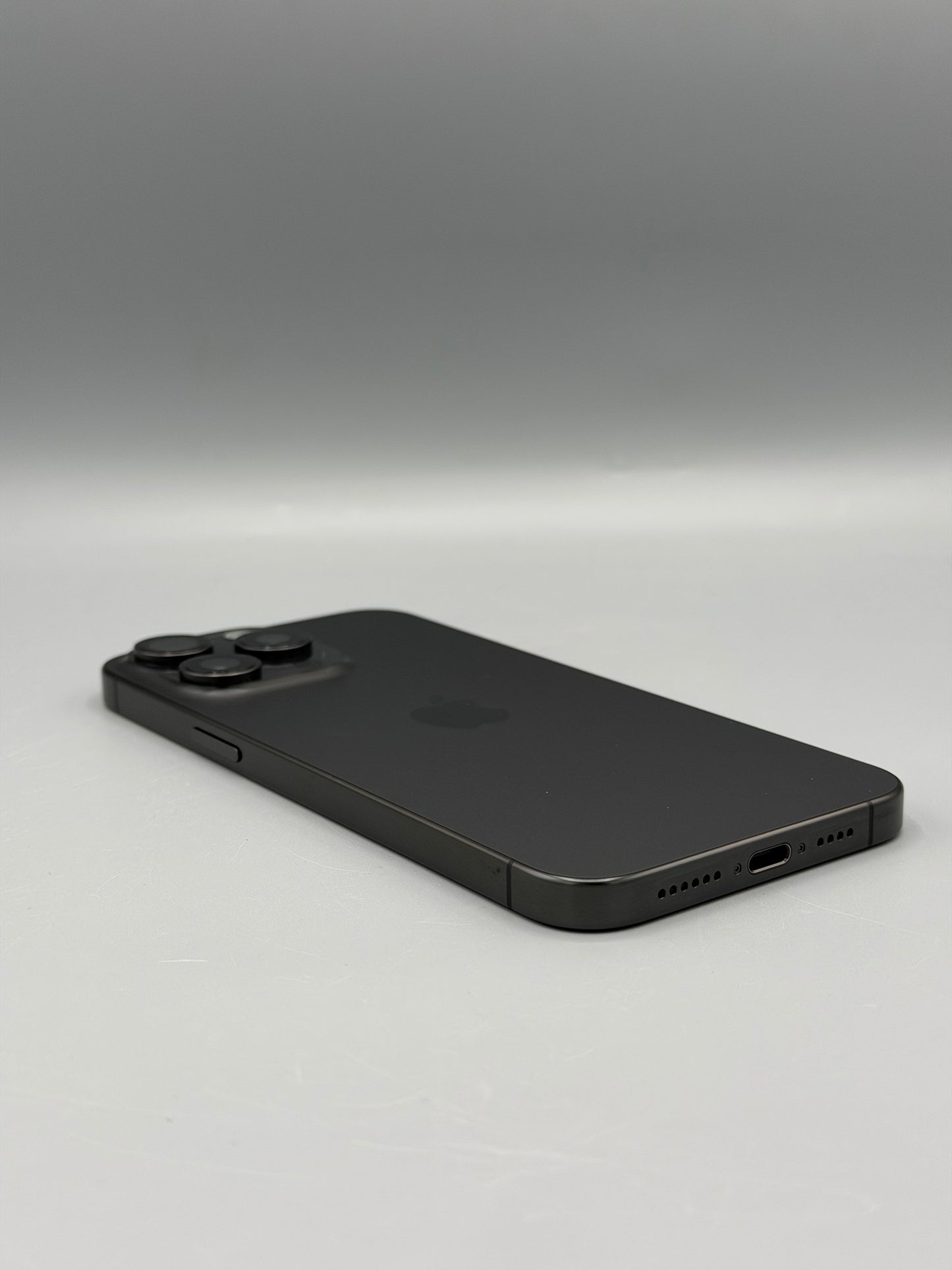 iPhone 15 Pro Max, 256 GB, Baterie 93% , 436 Cicluri, Black Titanium
